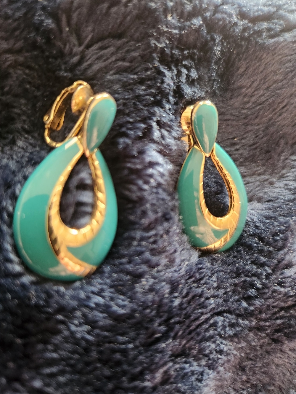 Vintage Gold-Tone Teardrop Hoop Earrings with Turquoise Enamel - Picture 3 of 5
